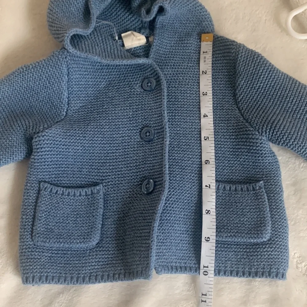 Baby Gap Knitted Sweater Size 3-6months old